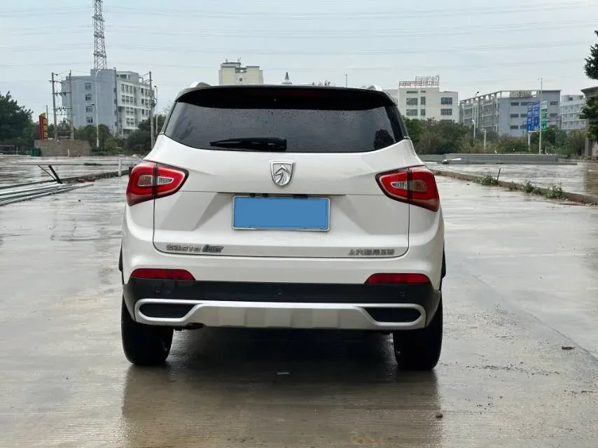 2017 HaiMa S5 Young Edition 1.6L 122HP L4 5MT,autocango,china used car exporter,china ev exporter,chinese used car exporter,chinese used ev exporter