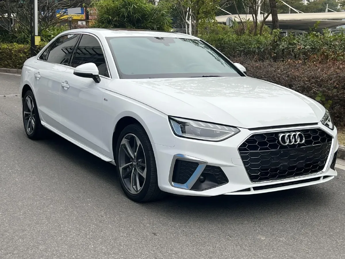 2020 Audi A4L 2.0T 190HP L4 7DCT,autocango,china used car exporter,china ev exporter,chinese used car exporter,chinese used ev exporter