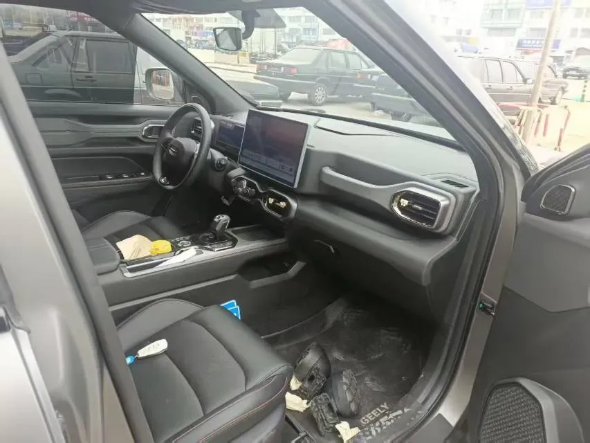 2025 Geely Cowboy 1.5T 181HP L4 7DCT,autocango,china used car exporter,china ev exporter,chinese used car exporter,chinese used ev exporter