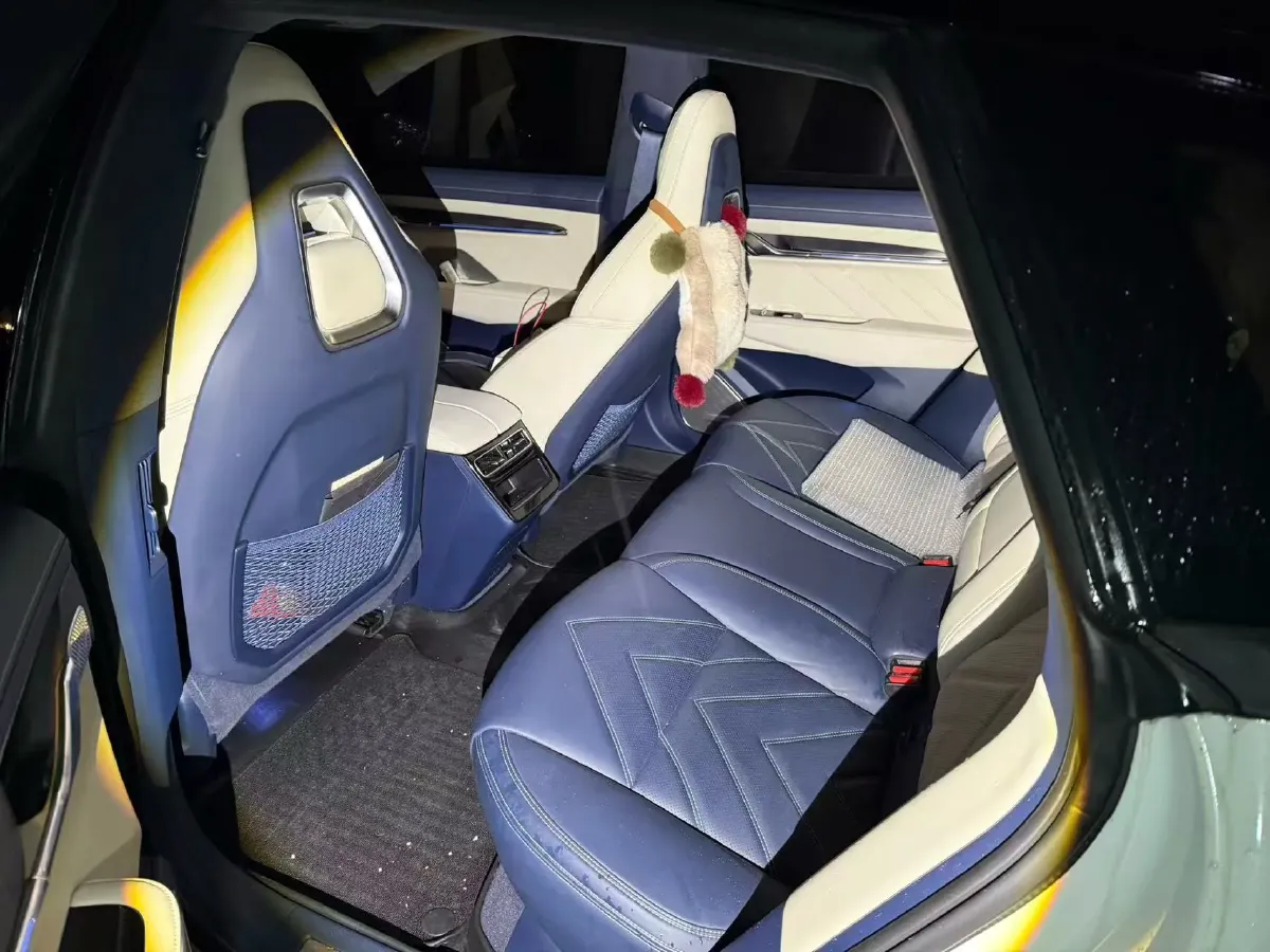 2022 Zeekr 001 BEV 100KWH,autocango,china used car exporter,china ev exporter,chinese used car exporter,chinese used ev exporter