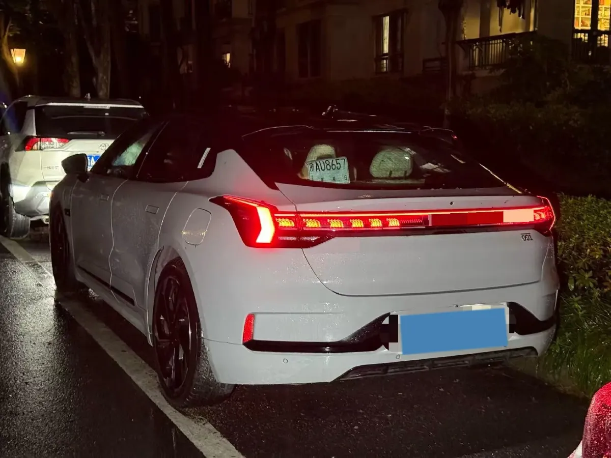 2022 Zeekr 001 BEV 100KWH,autocango,china used car exporter,china ev exporter,chinese used car exporter,chinese used ev exporter