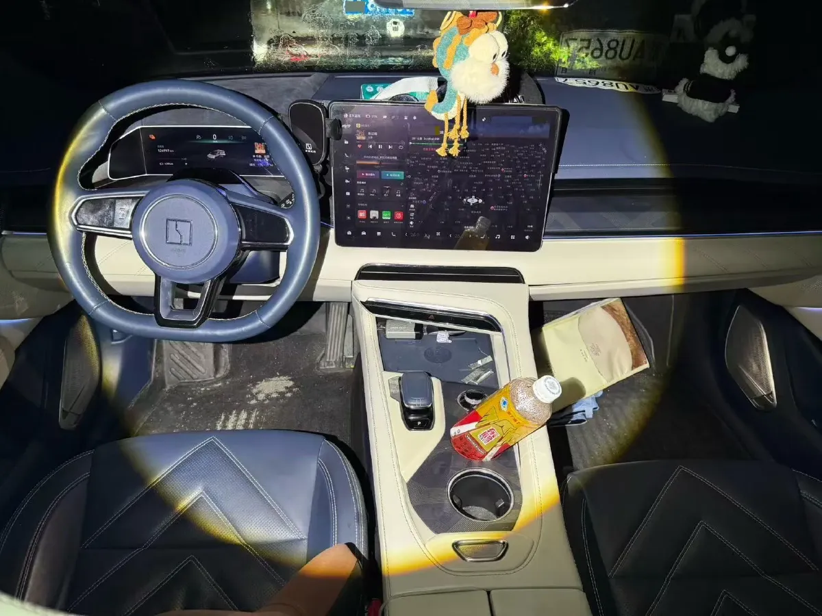 2022 Zeekr 001 BEV 100KWH,autocango,china used car exporter,china ev exporter,chinese used car exporter,chinese used ev exporter