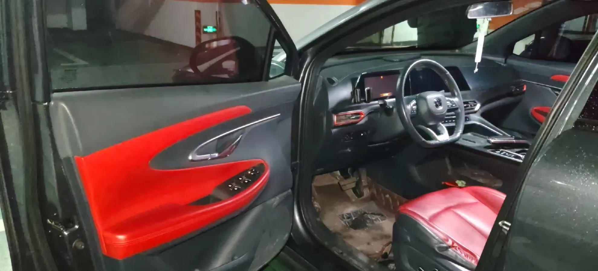 2020 ChangAn UNI-T 1.5T 180HP L4 7DCT,autocango,china used car exporter,china ev exporter,chinese used car exporter,chinese used ev exporter