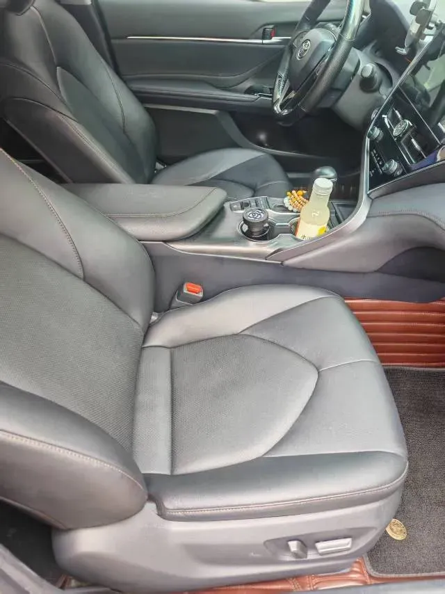 2021 Toyota Camry 2.5L 209HP L4 8AT,autocango,china used car exporter,china ev exporter,chinese used car exporter,chinese used ev exporter