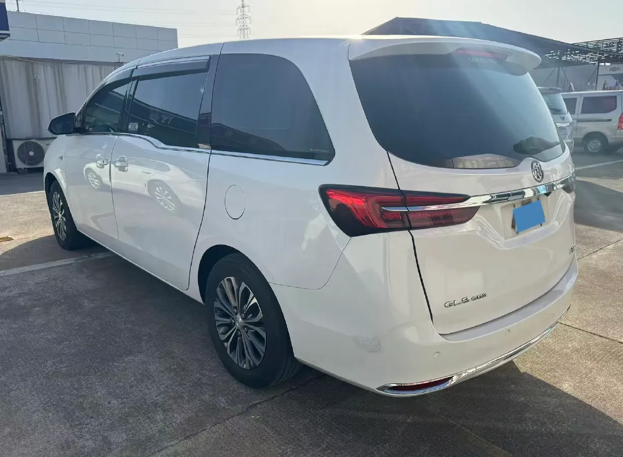 2021 Buick GL8 2.0T 237HP L4 9AT,autocango,china used car exporter,china ev exporter,chinese used car exporter,chinese used ev exporter
