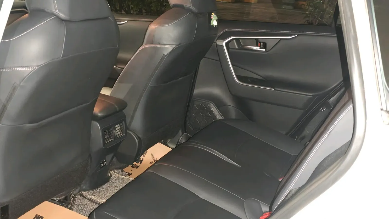 2020 Toyota RAV4 2.0L 171HP L4 CVT,autocango,china used car exporter,china ev exporter,chinese used car exporter,chinese used ev exporter