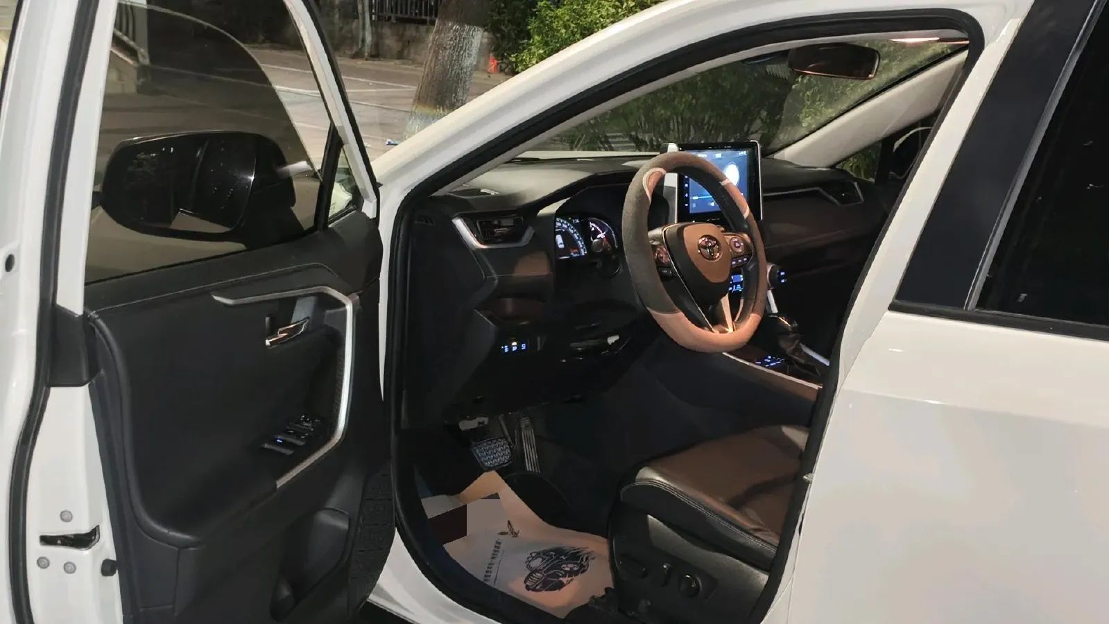 2020 Toyota RAV4 2.0L 171HP L4 CVT,autocango,china used car exporter,china ev exporter,chinese used car exporter,chinese used ev exporter