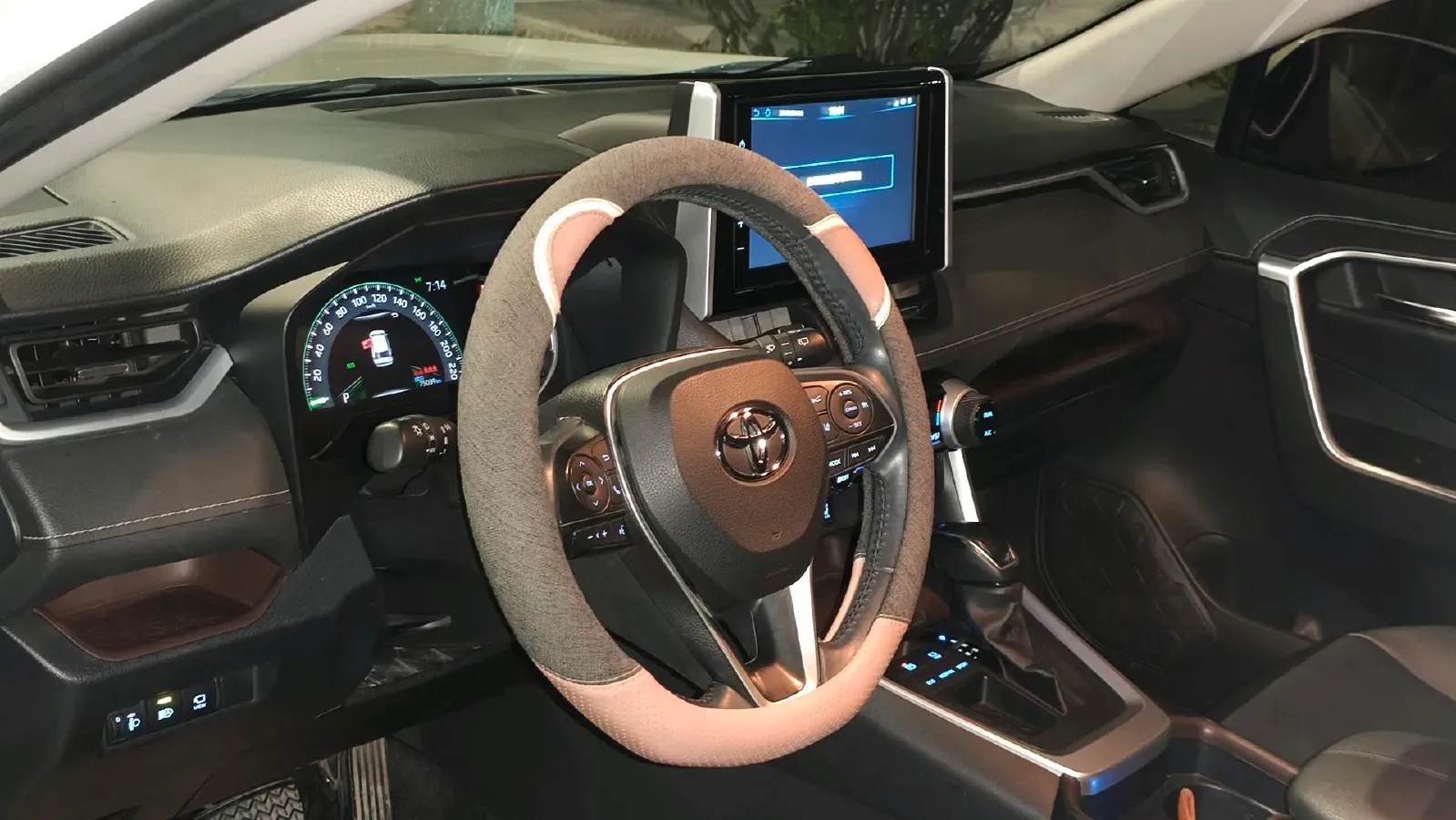 2020 Toyota RAV4 2.0L 171HP L4 CVT,autocango,china used car exporter,china ev exporter,chinese used car exporter,chinese used ev exporter