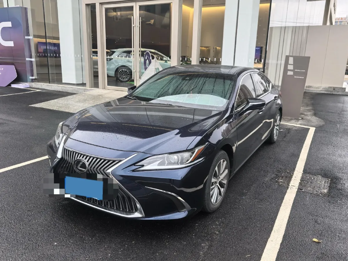 2020 Lexus ES 2.0L 173HP L4 CVT,autocango,china used car exporter,china ev exporter,chinese used car exporter,chinese used ev exporter