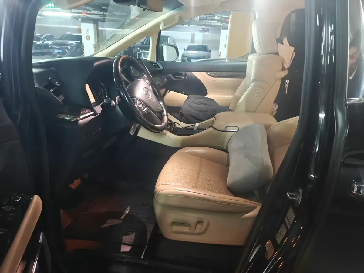 2020 Toyota Alphard 2.5L 117HP L4 E-CVT Hybrid,autocango,china used car exporter,china ev exporter,chinese used car exporter,chinese used ev exporter