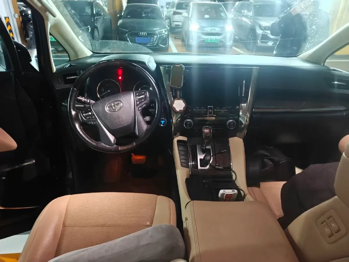 2020 Toyota Alphard 2.5L 117HP L4 E-CVT Hybrid,autocango,china used car exporter,china ev exporter,chinese used car exporter,chinese used ev exporter