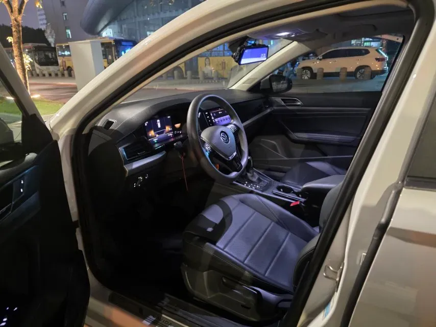 2021 Volkswagen Lavida 1.5L 113HP L4 6AT,autocango,china used car exporter,china ev exporter,chinese used car exporter,chinese used ev exporter