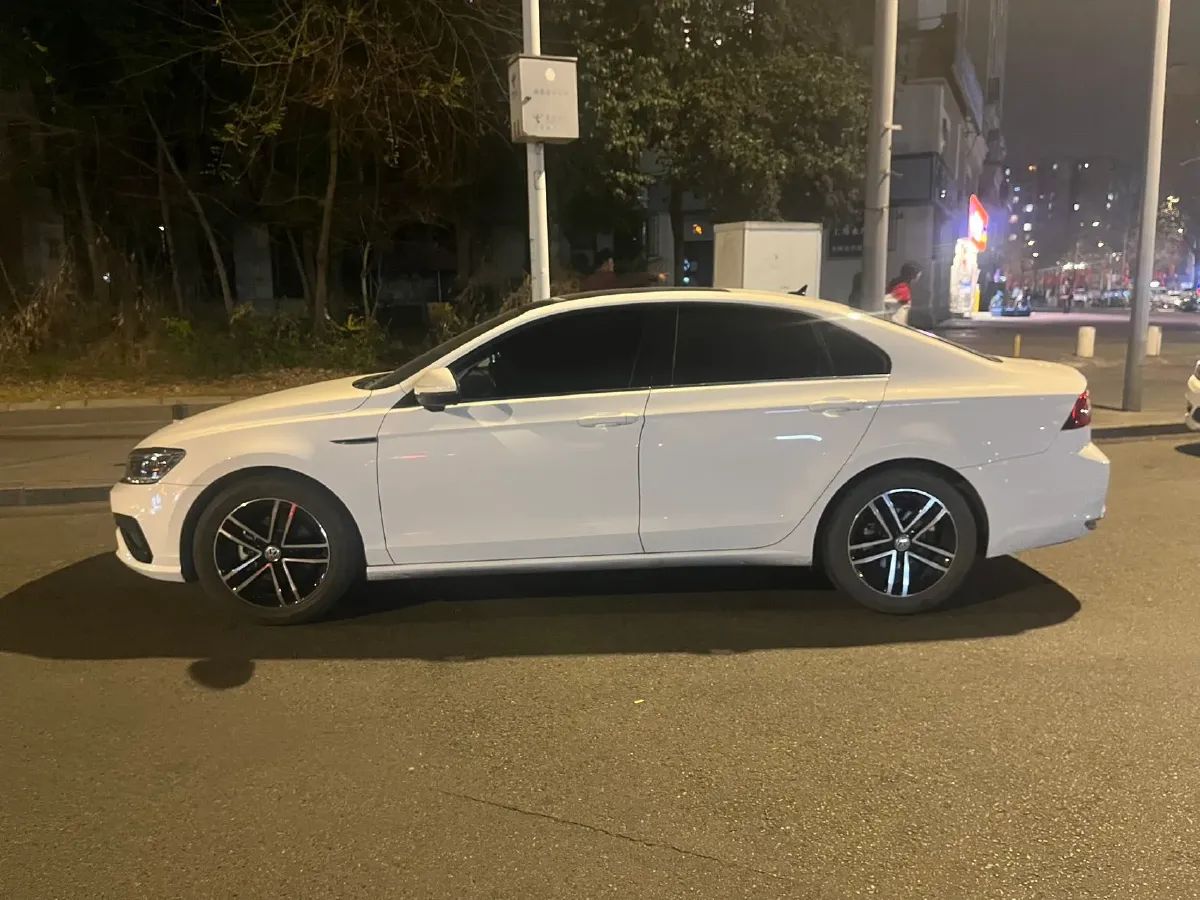 2021 Volkswagen Lamando 1.4T 150HP L4 7DCT,autocango,china used car exporter,china ev exporter,chinese used car exporter,chinese used ev exporter