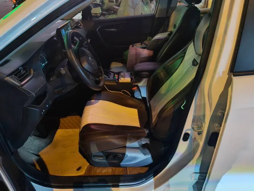 2024 Toyota Wildlander 2.0L 171HP L4 CVT,autocango,china used car exporter,china ev exporter,chinese used car exporter,chinese used ev exporter