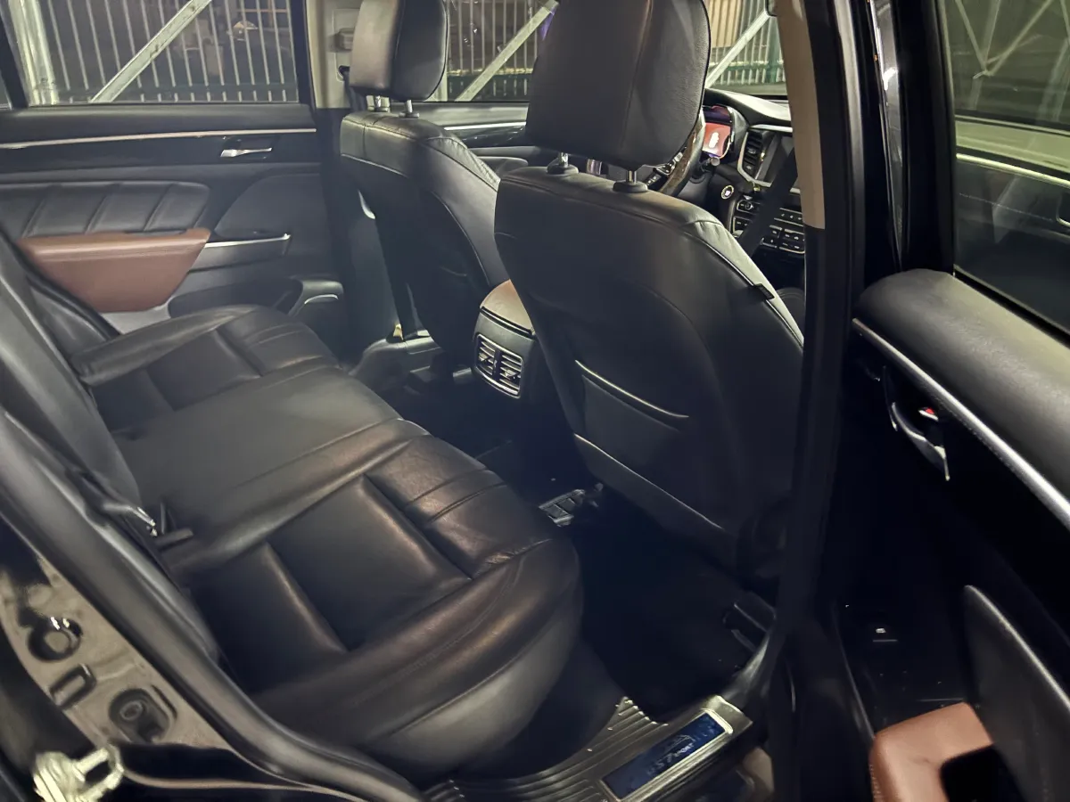 2017 GAC Trumpchi GS7 1.8T 188HP L4 6AT,autocango,china used car exporter,china ev exporter,chinese used car exporter,chinese used ev exporter