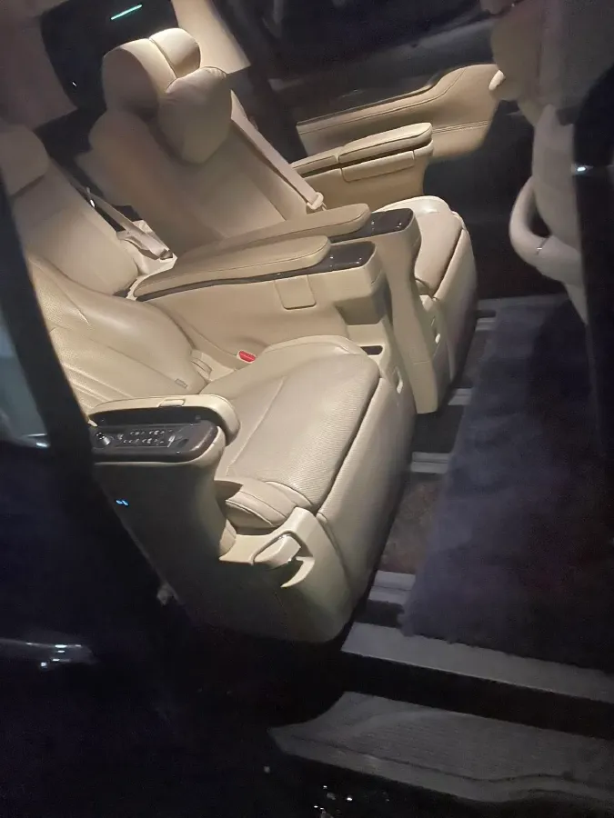 2023 Toyota Vellfire 2.5L 117HP L4 E-CVT Hybrid,autocango,china used car exporter,china ev exporter,chinese used car exporter,chinese used ev exporter