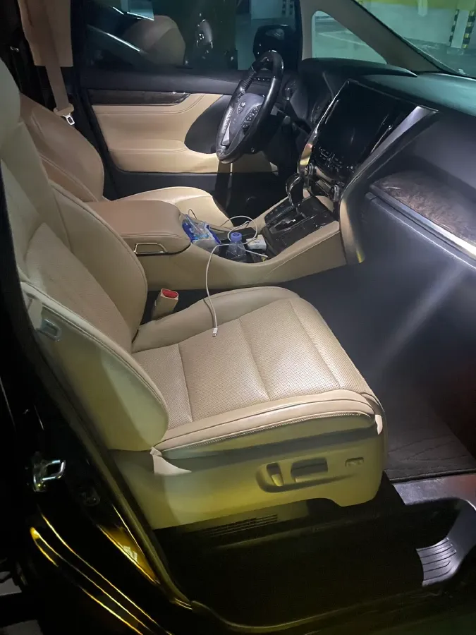 2023 Toyota Vellfire 2.5L 117HP L4 E-CVT Hybrid,autocango,china used car exporter,china ev exporter,chinese used car exporter,chinese used ev exporter