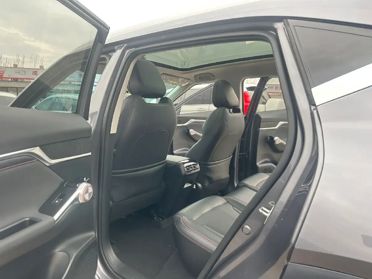 2022 GAC Trumpchi Emkoo 1.5T 177HP L4 7DCT,autocango,china used car exporter,china ev exporter,chinese used car exporter,chinese used ev exporter