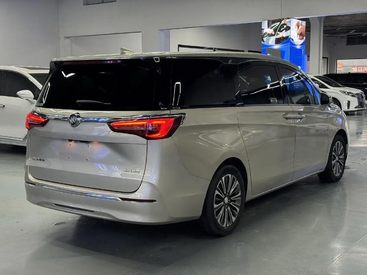 2021 Buick GL8 2.0T 237HP L4 9AT,autocango,china used car exporter,china ev exporter,chinese used car exporter,chinese used ev exporter