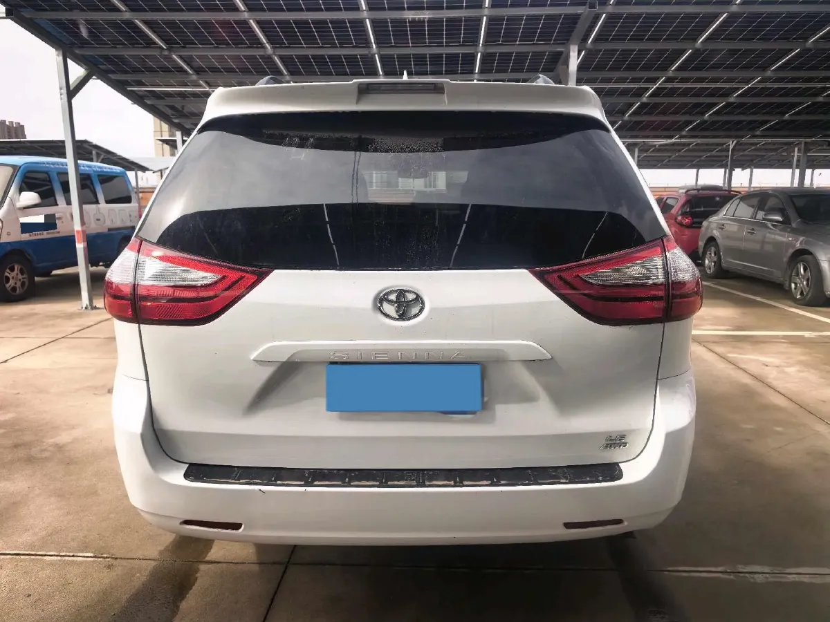 2018 DS 7 1.6T 220HP L4 8AT,autocango,china used car exporter,china ev exporter,chinese used car exporter,chinese used ev exporter