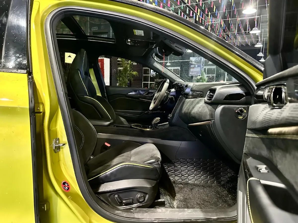 2020 LYNK&CO 03 2.0T 254HP L4 8AT,autocango,china used car exporter,china ev exporter,chinese used car exporter,chinese used ev exporter