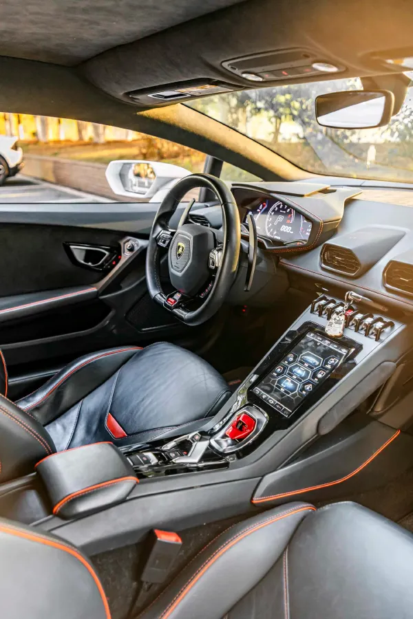 2020 Lamborghini Huracán 5.2L 611HP V10 7DCT,autocango,china used car exporter,china ev exporter,chinese used car exporter,chinese used ev exporter