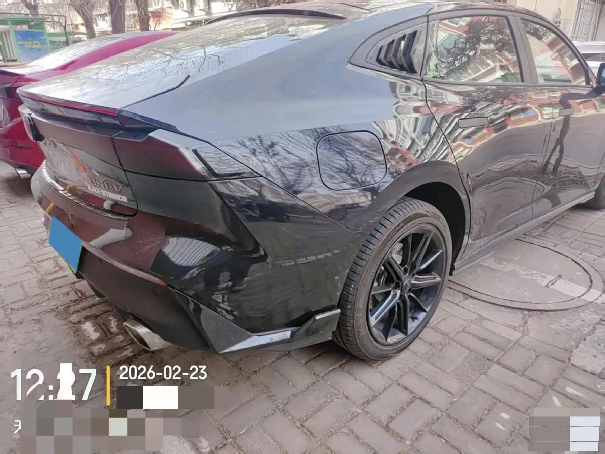 2023 ChangAn UNI-V iDD 1.5T 170HP L4 6TCT PHEV 18.4KWH,autocango,china used car exporter,china ev exporter,chinese used car exporter,chinese used ev exporter
