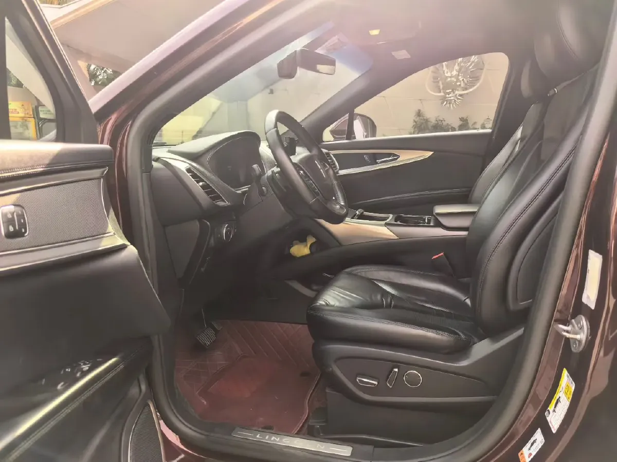 2019 Lincoln Nautilus 2.0T 224HP L4 8AT,autocango,china used car exporter,china ev exporter,chinese used car exporter,chinese used ev exporter