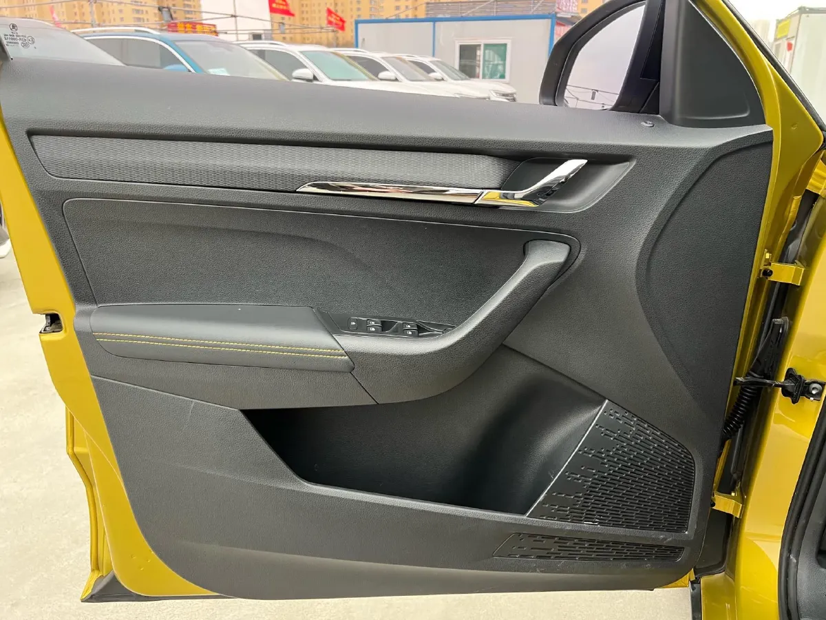 2022 Skoda Kamiq 1.5L 112HP L4 6AT,autocango,china used car exporter,china ev exporter,chinese used car exporter,chinese used ev exporter