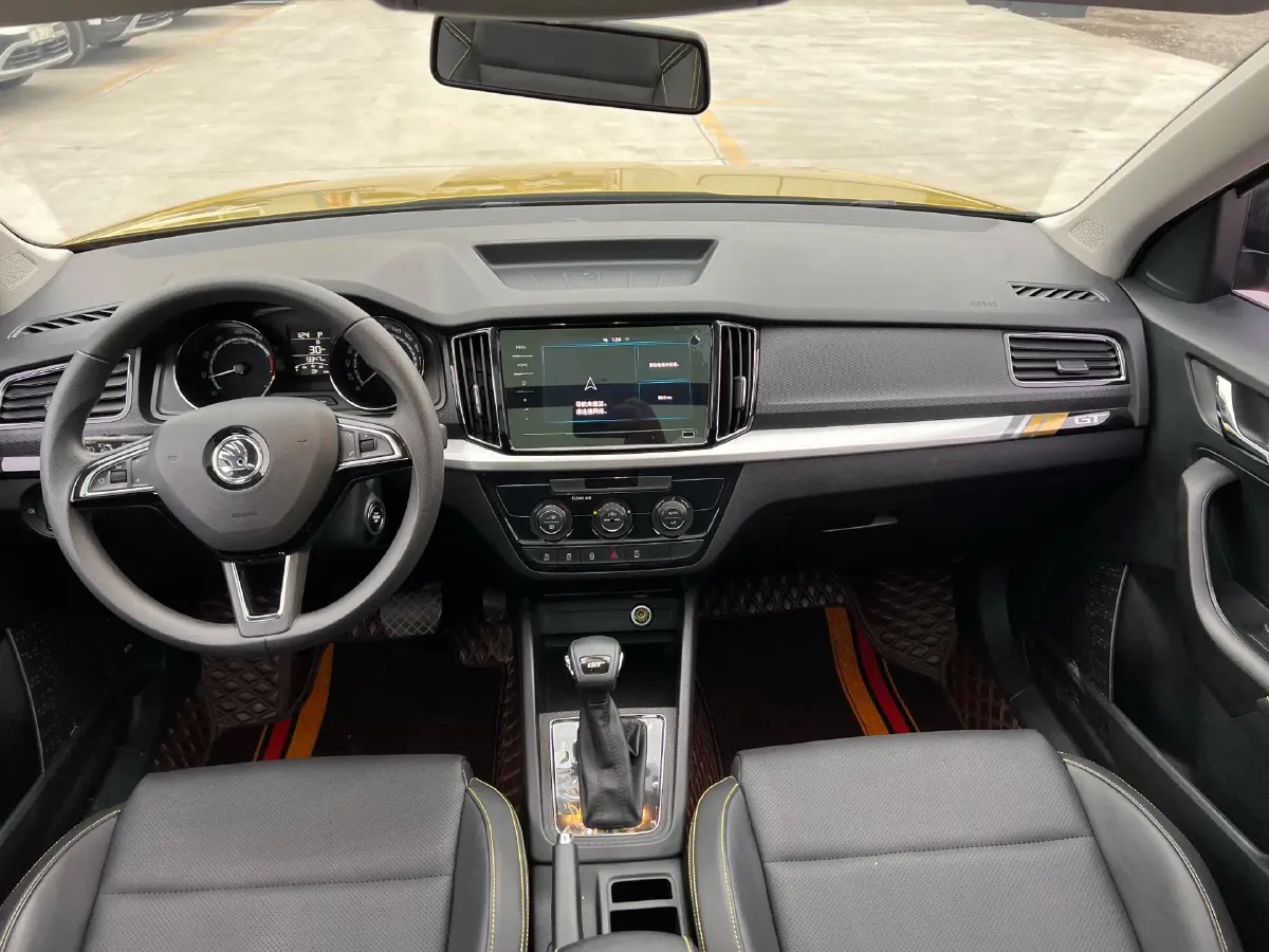 2022 Skoda Kamiq 1.5L 112HP L4 6AT,autocango,china used car exporter,china ev exporter,chinese used car exporter,chinese used ev exporter