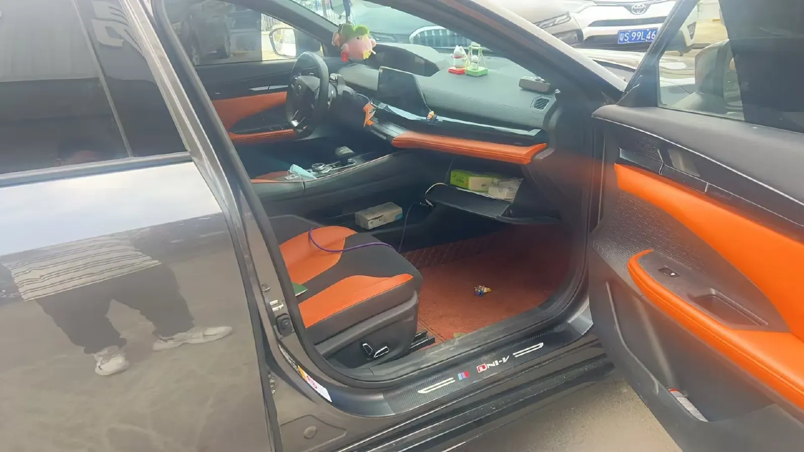 2023 ChangAn UNI-V 1.5T 188HP L4 7DCT,autocango,china used car exporter,china ev exporter,chinese used car exporter,chinese used ev exporter