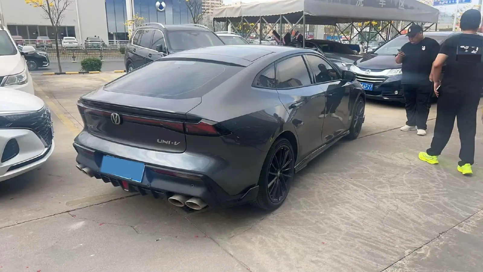 2023 ChangAn UNI-V 1.5T 188HP L4 7DCT,autocango,china used car exporter,china ev exporter,chinese used car exporter,chinese used ev exporter