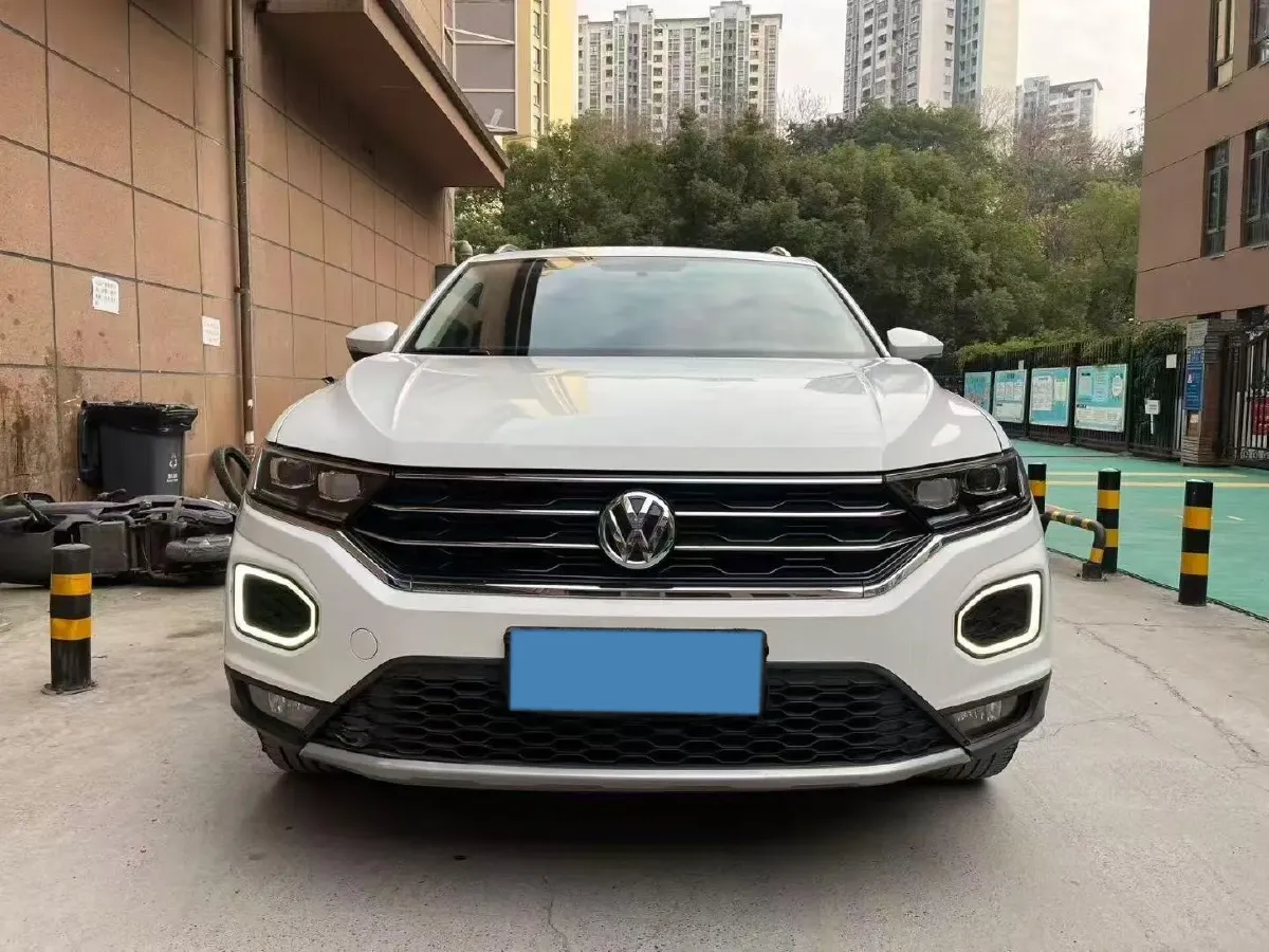 2020 Volkswagen T-Roc 1.4T 150HP L4 7DCT,autocango,china used car exporter,china ev exporter,chinese used car exporter,chinese used ev exporter