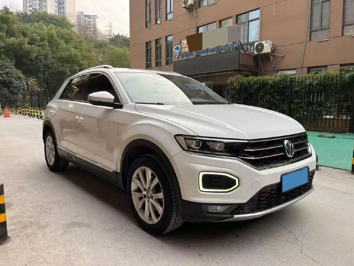 2020 Volkswagen T-Roc 1.4T 150HP L4 7DCT,autocango,china used car exporter,china ev exporter,chinese used car exporter,chinese used ev exporter