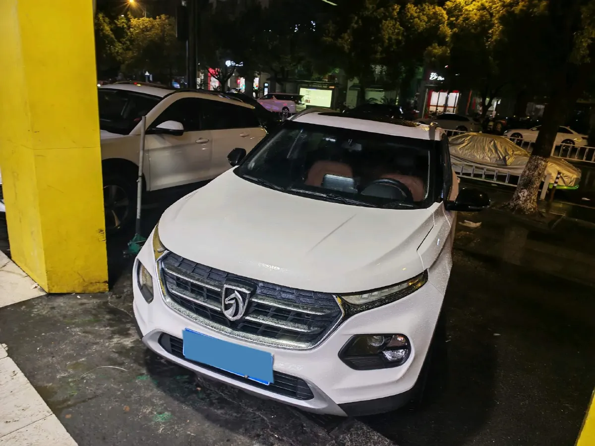 2017 HaiMa S5 Young Edition 1.6L 122HP L4 5MT,autocango,china used car exporter,china ev exporter,chinese used car exporter,chinese used ev exporter