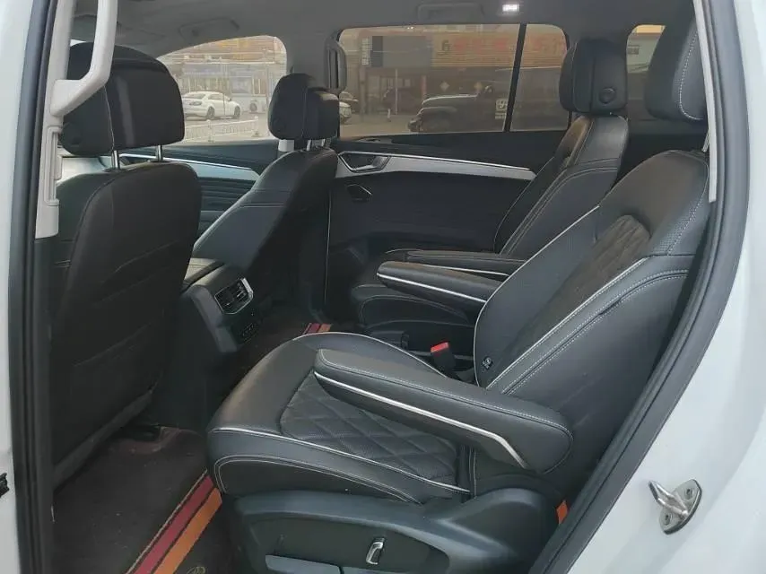 2021 Volkswagen Talagon 2.0T 220HP L4 7DCT,autocango,china used car exporter,china ev exporter,chinese used car exporter,chinese used ev exporter