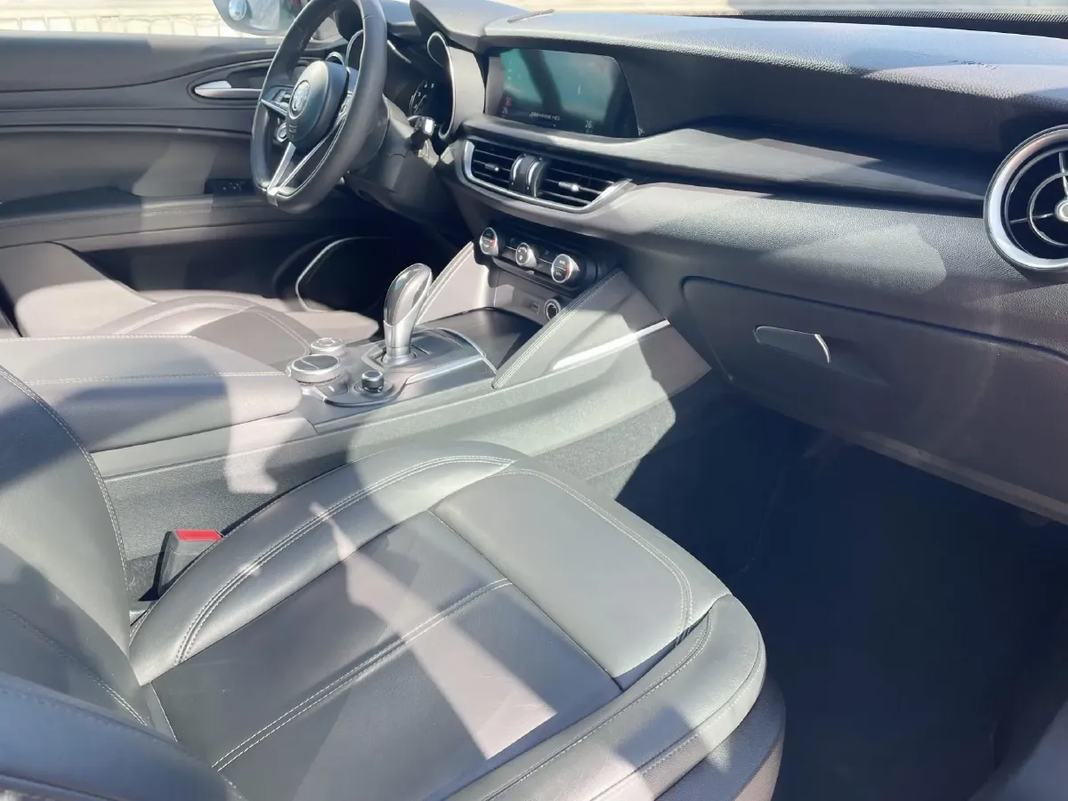 2017 Lexus NX 2.0T 238HP L4 6AT,autocango,china used car exporter,china ev exporter,chinese used car exporter,chinese used ev exporter