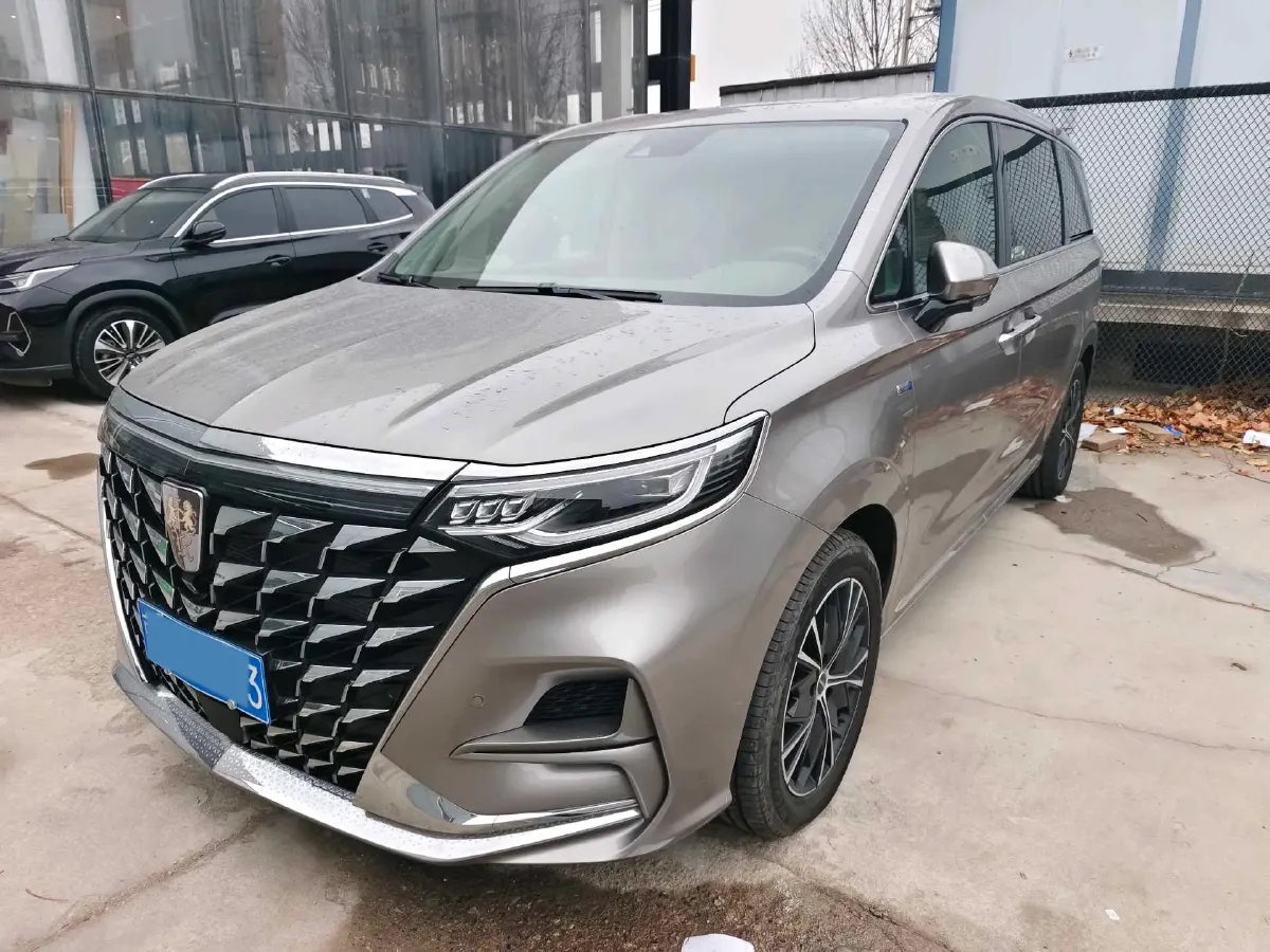 2023 Roewe iMAX8 2.0T 234HP L4 8AT,autocango,china used car exporter,china ev exporter,chinese used car exporter,chinese used ev exporter