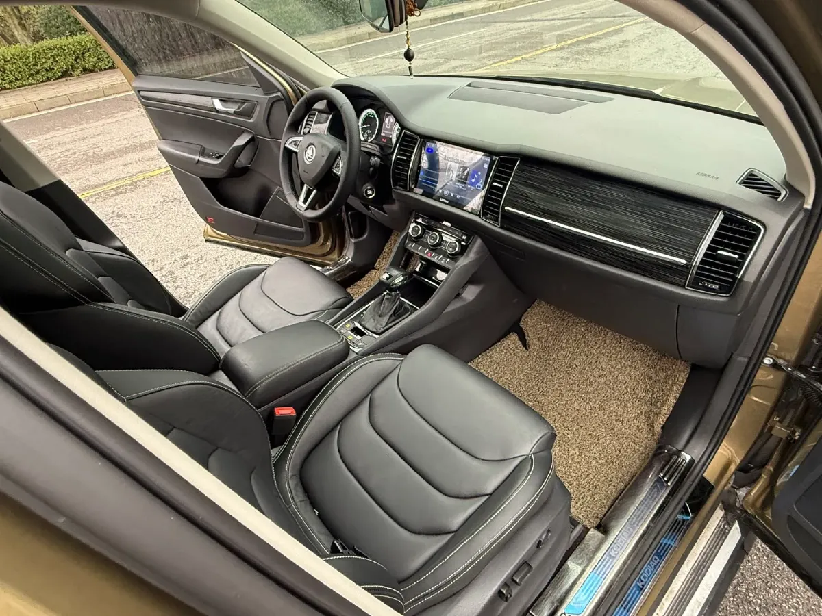 2017 Skoda Kodiak 1.8T 180HP L4 7DCT,autocango,china used car exporter,china ev exporter,chinese used car exporter,chinese used ev exporter