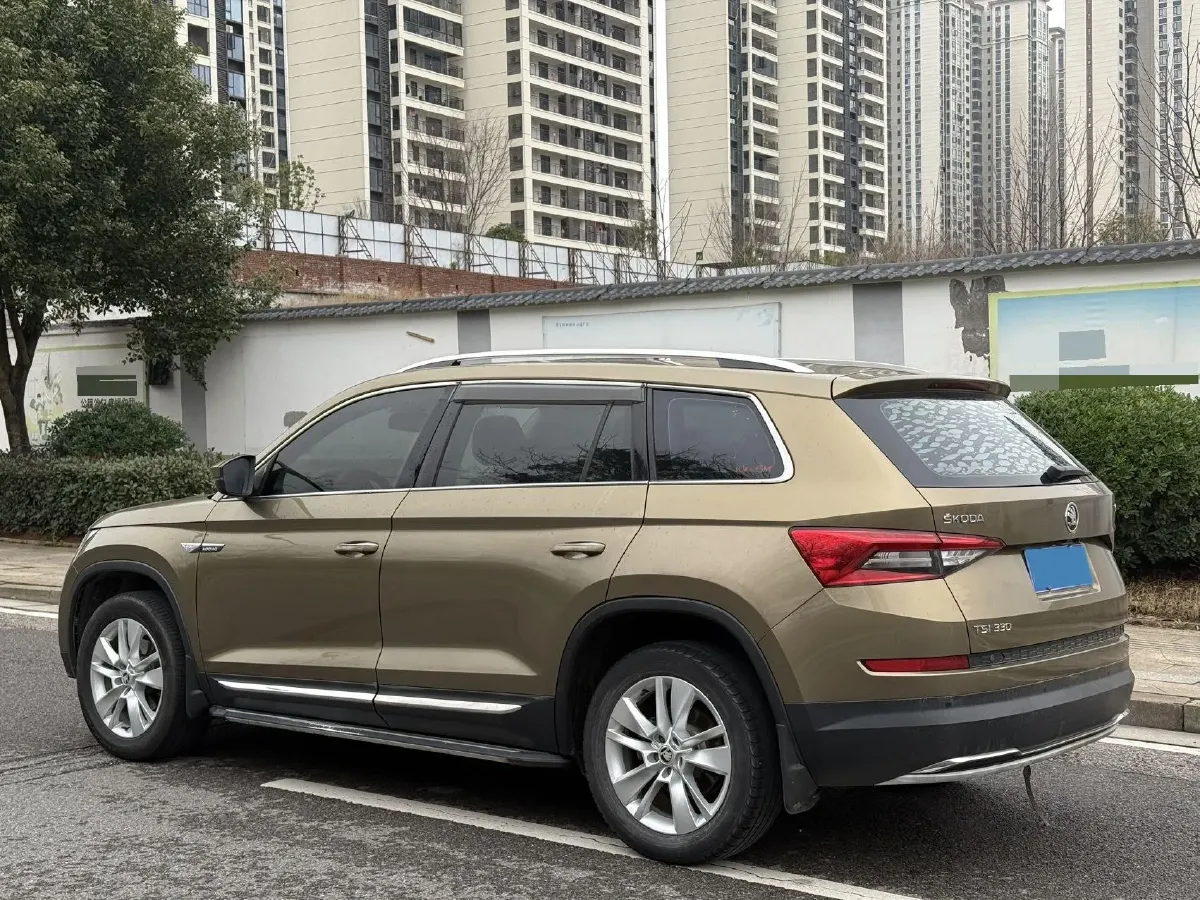 2017 Skoda Kodiak 1.8T 180HP L4 7DCT,autocango,china used car exporter,china ev exporter,chinese used car exporter,chinese used ev exporter