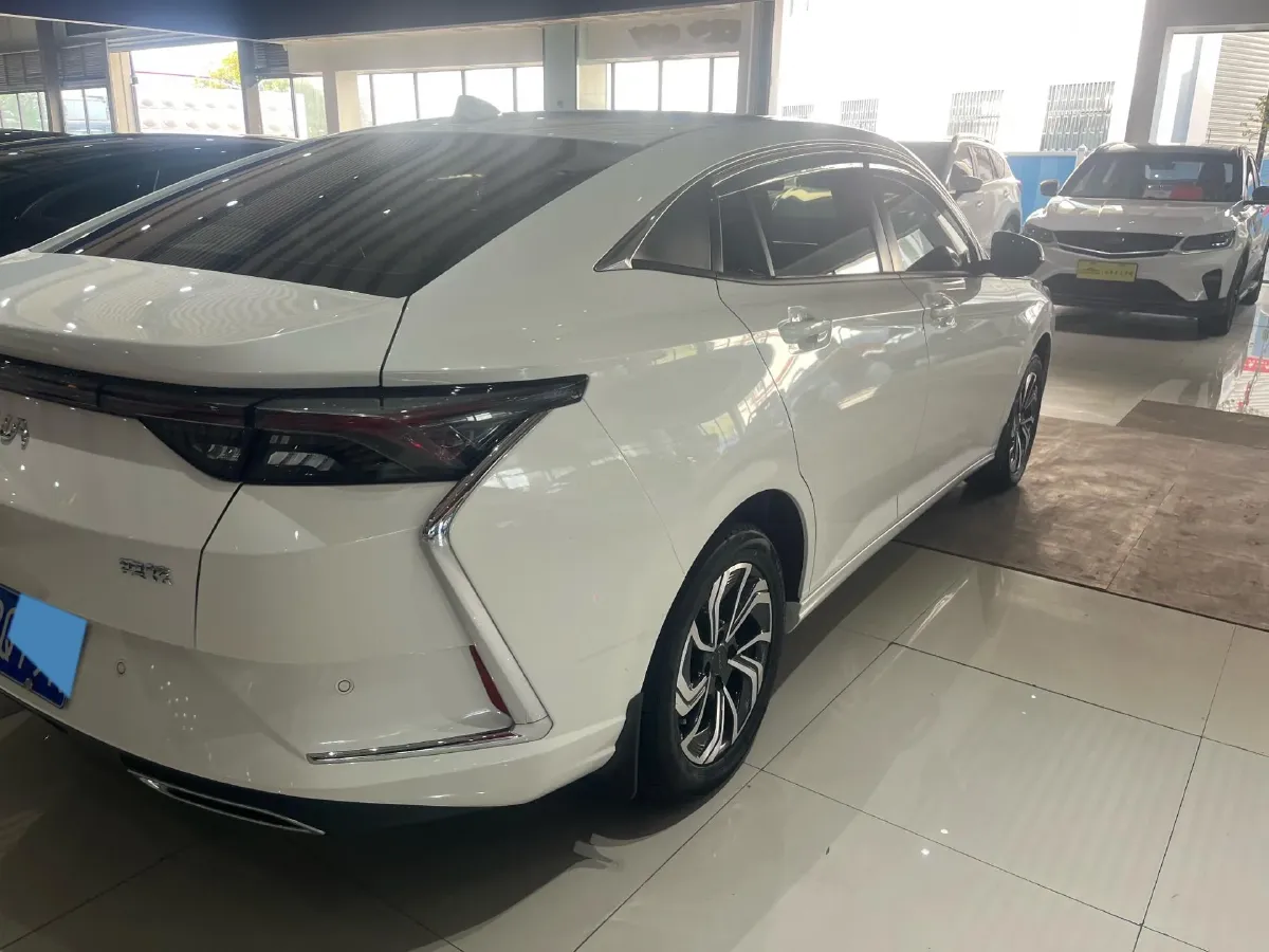 2021 DongFeng Aeolus YiXuan 1.5T 150HP L4 6DCT,autocango,china used car exporter,china ev exporter,chinese used car exporter,chinese used ev exporter
