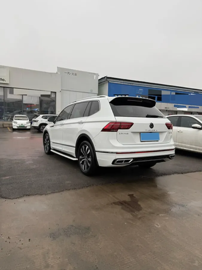 2023 Volkswagen Tiguan L 2.0T 186HP L4 7DCT,autocango,china used car exporter,china ev exporter,chinese used car exporter,chinese used ev exporter
