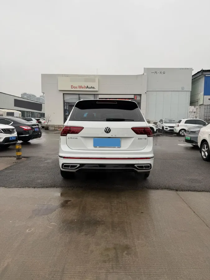 2023 Volkswagen Tiguan L 2.0T 186HP L4 7DCT,autocango,china used car exporter,china ev exporter,chinese used car exporter,chinese used ev exporter