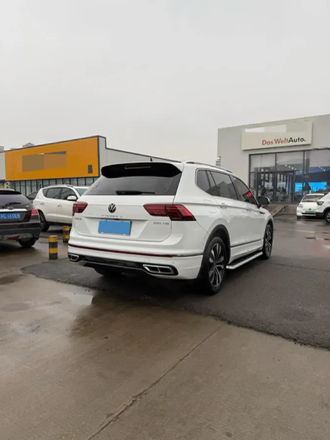 2023 Volkswagen Tiguan L 2.0T 186HP L4 7DCT,autocango,china used car exporter,china ev exporter,chinese used car exporter,chinese used ev exporter