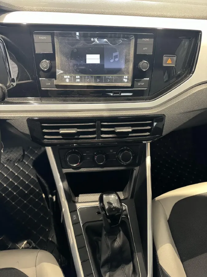 2019 Volkswagen Polo 1.5L 113HP L4 6AT,autocango,china used car exporter,china ev exporter,chinese used car exporter,chinese used ev exporter