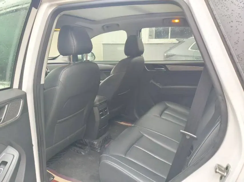 2020 Roewe i6 1.5T 169HP L4 7DCT,autocango,china used car exporter,china ev exporter,chinese used car exporter,chinese used ev exporter