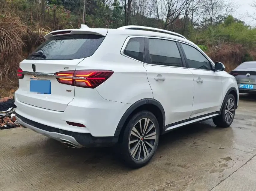 2020 Roewe i6 1.5T 169HP L4 7DCT,autocango,china used car exporter,china ev exporter,chinese used car exporter,chinese used ev exporter