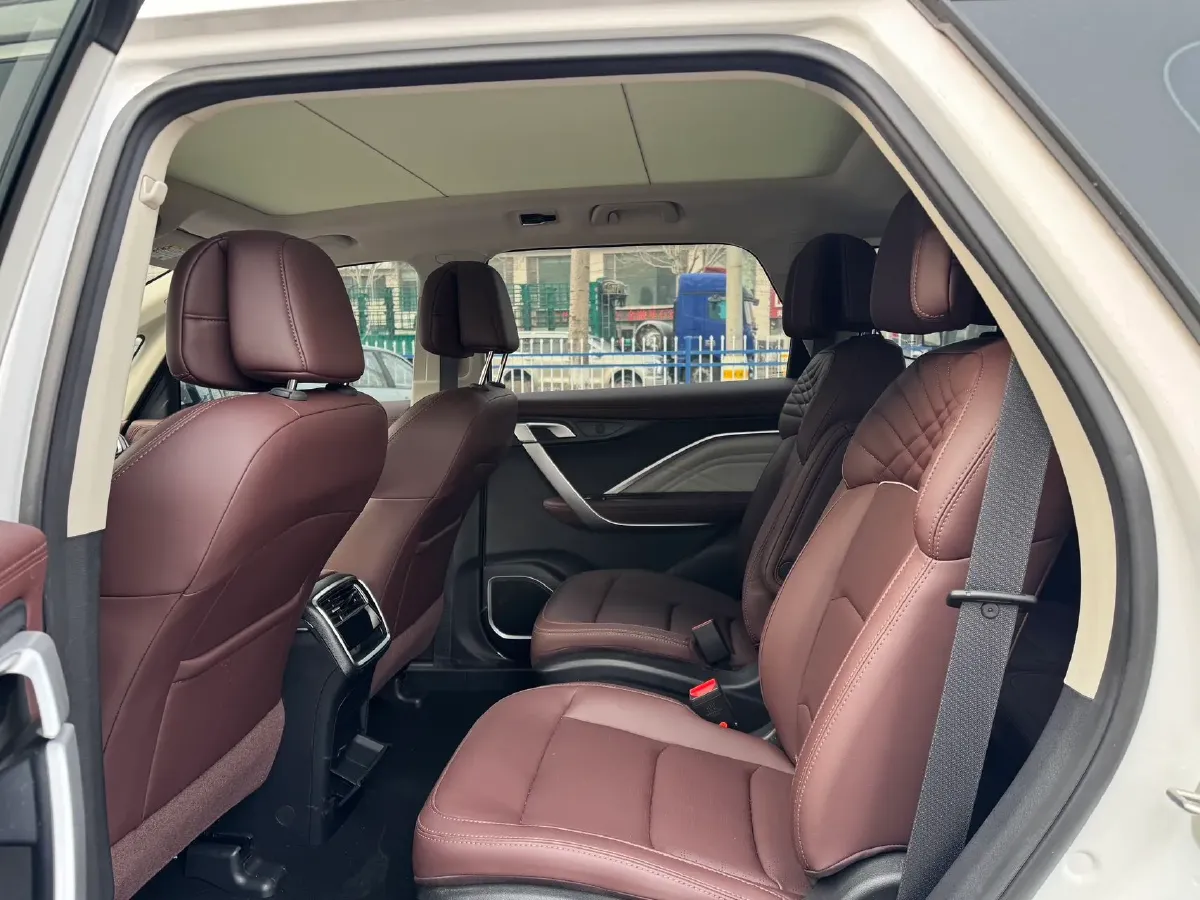 2022 Geely JiaJi 1.8T 184HP L4 7DCT,autocango,china used car exporter,china ev exporter,chinese used car exporter,chinese used ev exporter