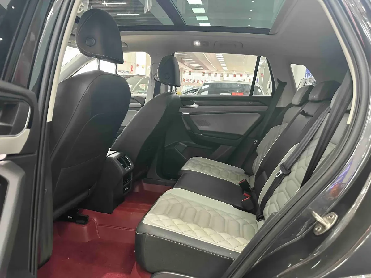 2023 Volkswagen Tayron 2.0T 186HP L4 7DCT,autocango,china used car exporter,china ev exporter,chinese used car exporter,chinese used ev exporter