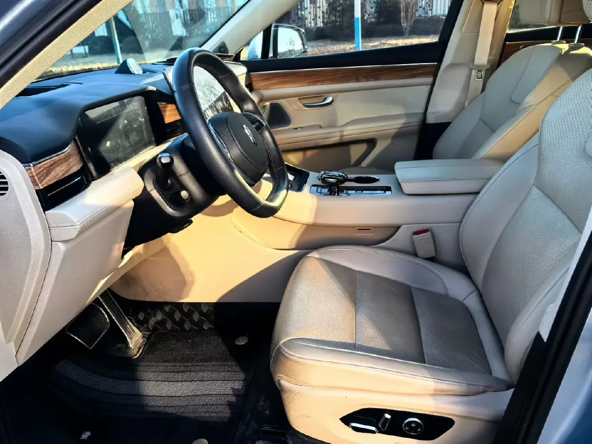 2022 Infiniti Q50L 2.0T 211HP L4 7AT,autocango,china used car exporter,china ev exporter,chinese used car exporter,chinese used ev exporter